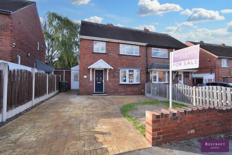 Yvonne Grove, Wombwell, Barnsley 3 bed semi