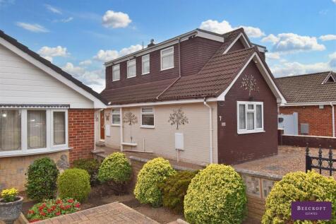 Belvedere Drive, Darfield, Barnsley 4 bed detached bungalow for sale