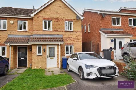 Ravenna Close, Barnsley 3 bed townhouse for sale