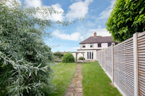 Incredible Plot on Vicarage Lane... 2 bed semi