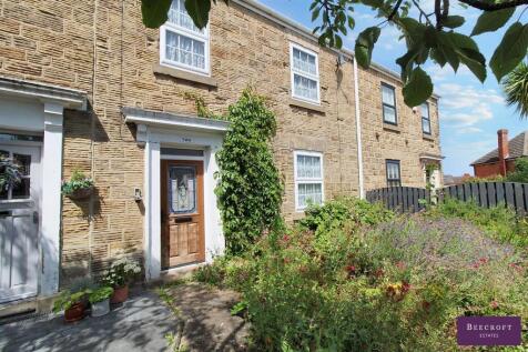 Woodfield Avenue, Mexborough 3 bed cottage for sale