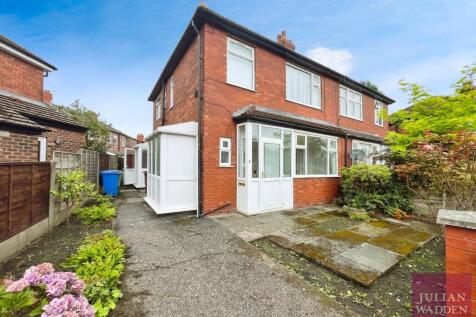 2 bedroom semi-detached house for sale