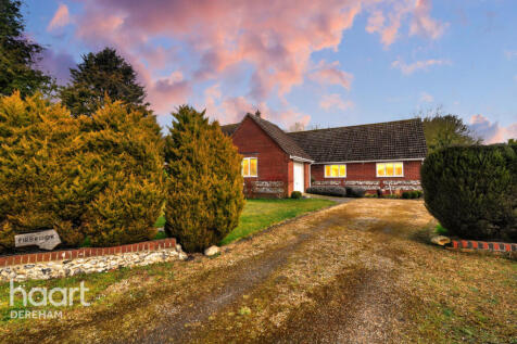 Houghton Lane, Swaffham 3 bed detached bungalow for sale