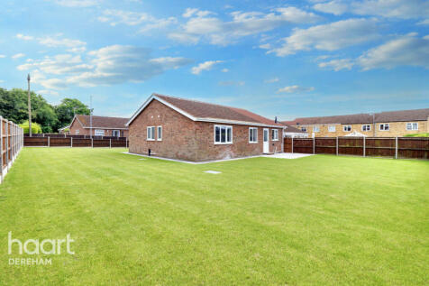 3 bedroom semi-detached bungalow for sale