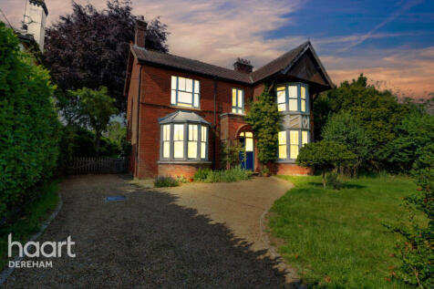 Norwich Road, Fakenham 4 bed detached house for sale