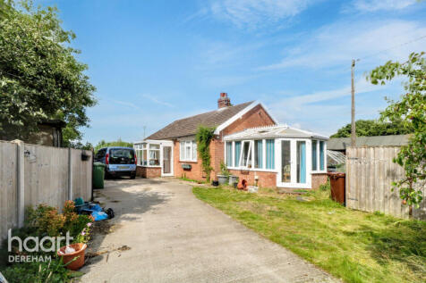 Church Street, Bradenham 2 bed detached bungalow for sale