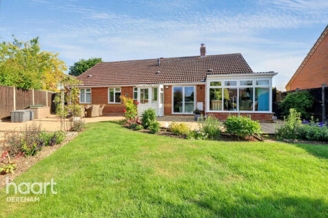 Woodpecker Drive, Watton 4 bed detached bungalow for sale