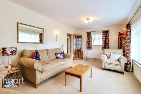 Margaret Close, Toftwood 4 bed detached bungalow for sale
