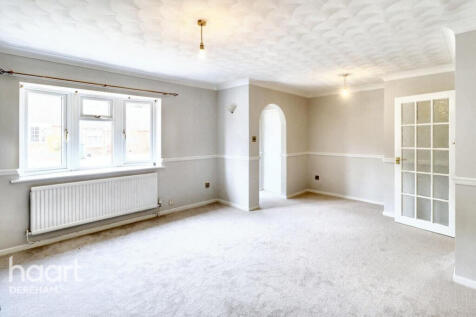 Charles Close, Toftwood 3 bed detached bungalow for sale