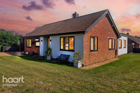St Andrews Way, Necton 4 bed detached bungalow for sale