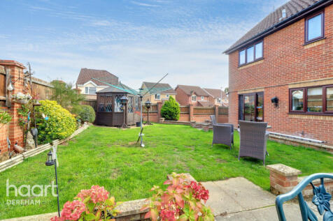 Cromwell Close, Swaffham 4 bed detached house for sale