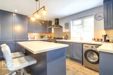 Three Post Road, Watton 3 bed detached bungalow for sale
