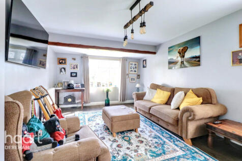 Three Post Road, Watton 3 bed detached bungalow for sale