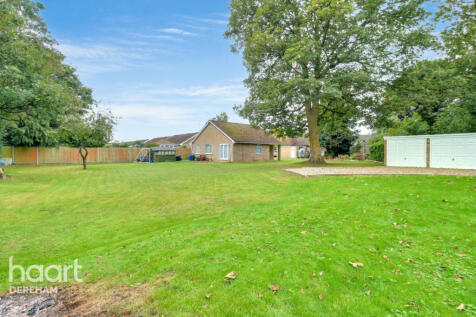 Woodlands, Ashill 3 bed detached house for sale