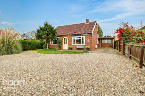 Westfield Road, Dereham 3 bed detached bungalow for sale