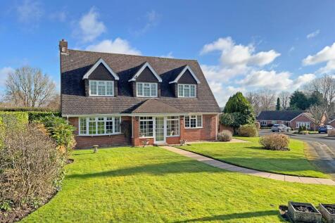Bowood Drive, Wolverhampton, WV6 4 bed detached house for sale