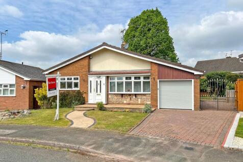 Bellencroft Gardens, Wolverhampton, WV3 3 bed detached bungalow for sale