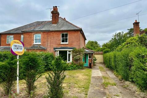 School Road, Rowledge, Farnham 2 bed semi