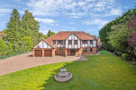 5 bedroom detached house for sale