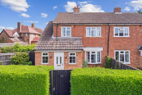 Layters Close, Gerrards Cross SL9 3 bed end of terrace house for sale