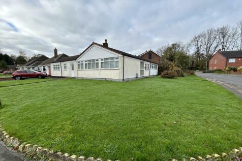 4 bedroom detached bungalow for sale