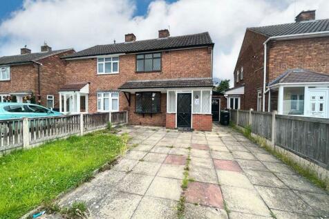 2 bedroom semi-detached house for sale