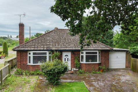 2 bedroom detached bungalow for sale