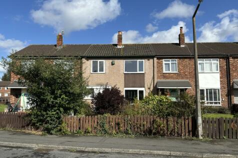 Terraced house for sale