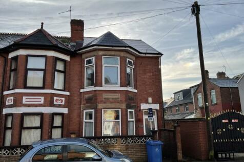 3 bedroom end of terrace house for sale