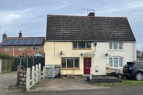 2 bedroom semi-detached house for sale