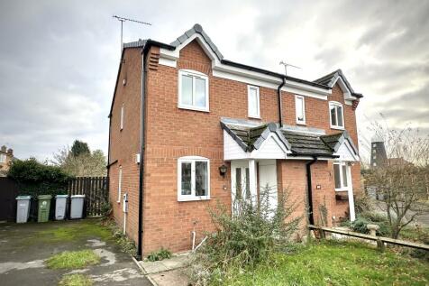 2 bedroom semi-detached house for sale