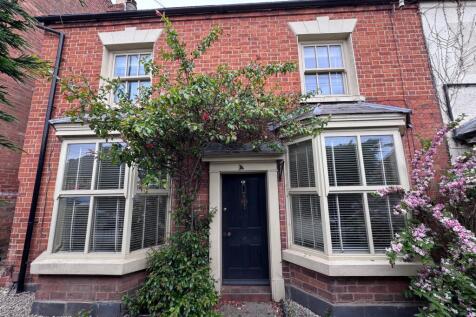 3 bedroom cottage for sale