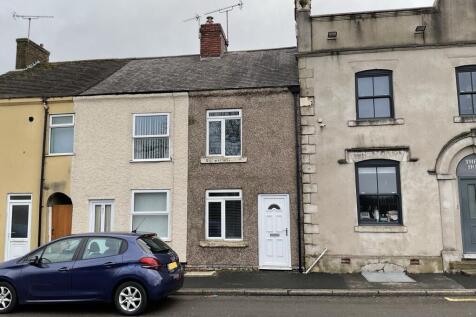 2 bedroom terraced house for sale