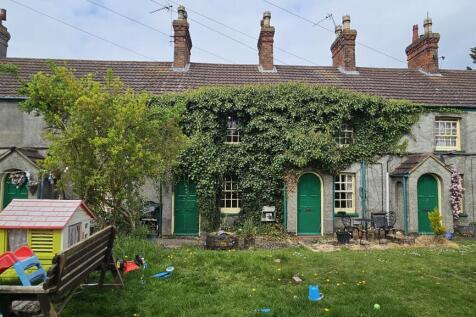 2 bedroom cottage for sale