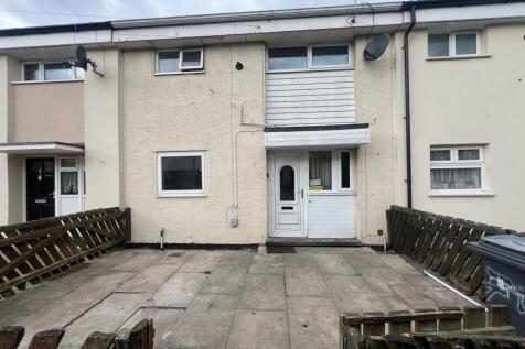 3 bedroom town house for sale