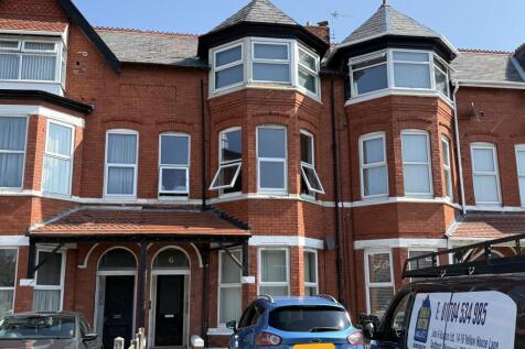 House of multiple occupation for sale