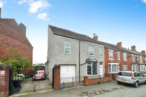 6 bedroom end of terrace house for sale