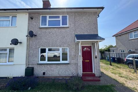 2 bedroom semi-detached house for sale