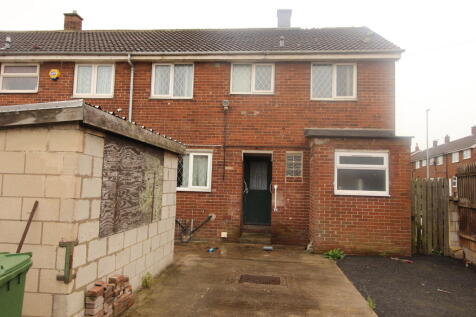 4 bedroom semi-detached house for sale