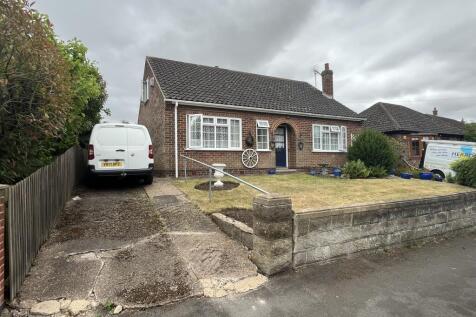 3 bedroom detached bungalow for sale