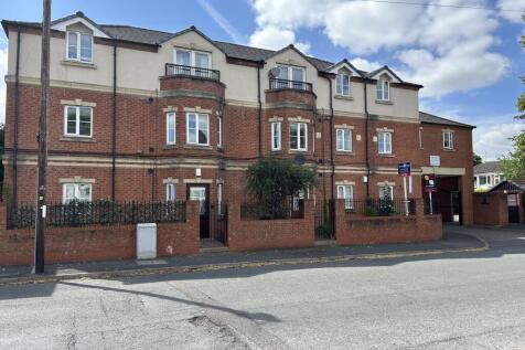 2 bedroom flat for sale