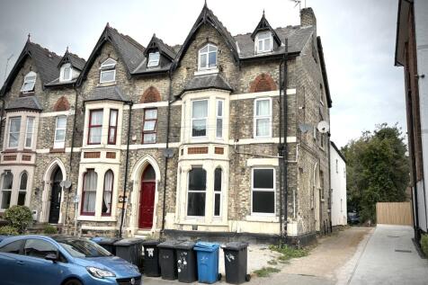 7 bedroom terraced house for sale