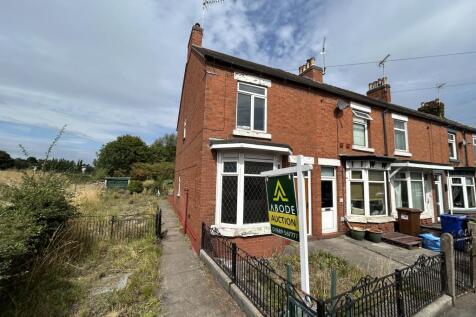 2 bedroom end of terrace house for sale