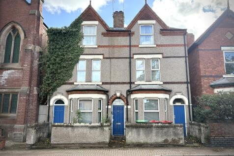8 bedroom house for sale