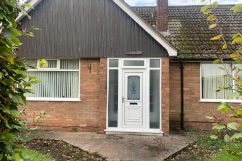 2 bedroom detached bungalow for sale