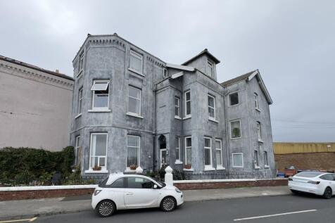 6 bedroom block of apartments for sale