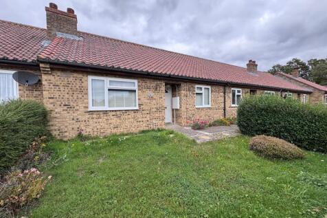 2 bedroom terraced bungalow for sale