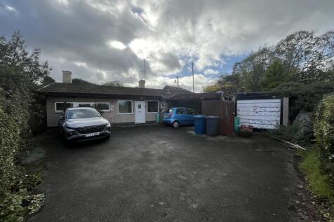 3 bedroom detached bungalow for sale