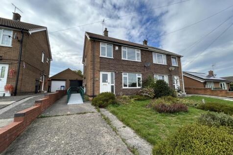 3 bedroom semi-detached house for sale