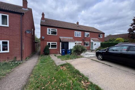 2 bedroom semi-detached house for sale